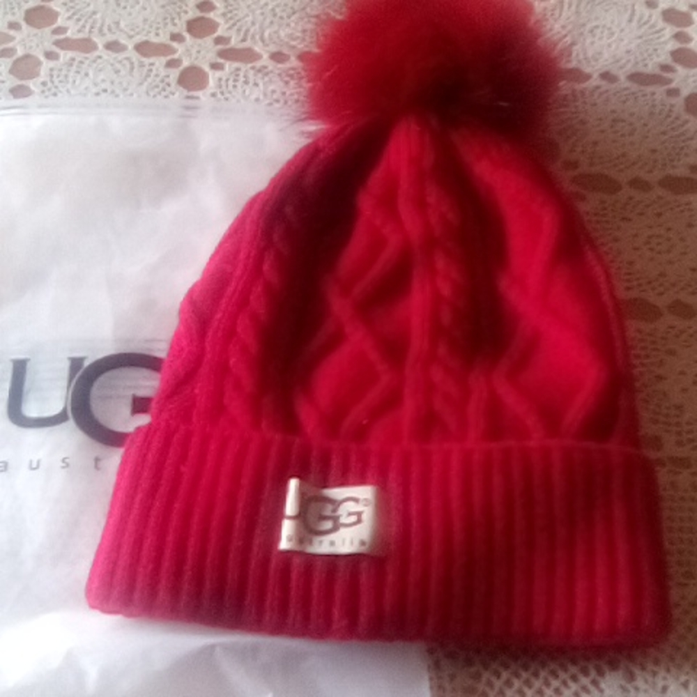 UGG fleece beanie